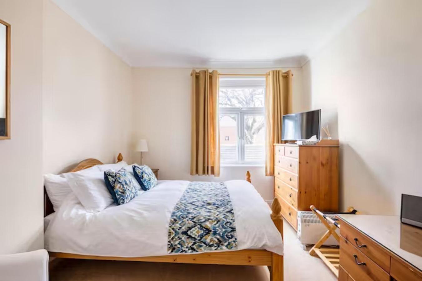 Room With Private Bath In Pontcanna Cardiff Zewnętrze zdjęcie